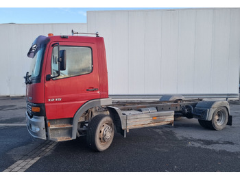 Camião transportador de contêineres/ Caixa móvel MERCEDES-BENZ