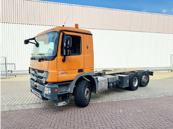 Camião chassi MERCEDES-BENZ Actros 2541