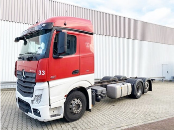 Camião chassi MERCEDES-BENZ Actros 2545