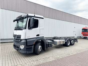 Camião chassi MERCEDES-BENZ Actros 2548