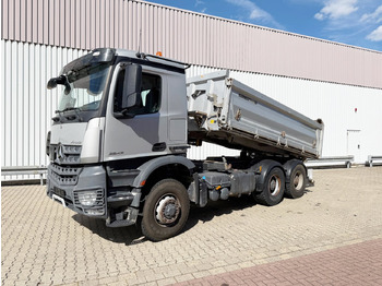 Camião basculante MERCEDES-BENZ Arocs 2643