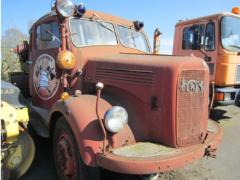 Carro de bombeiro MERCEDES-BENZ
