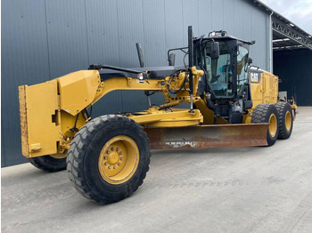 Motoniveladora CATERPILLAR 140M