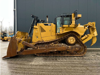 Buldôzer CATERPILLAR D8T