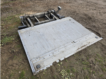 Rampa hidráulica BAR Cargolift BC 1500S4 -B1A/2409--A0-: foto 2