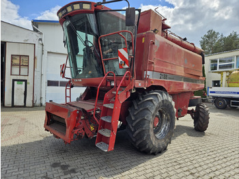 Ceifeira debulhadora CASE IH