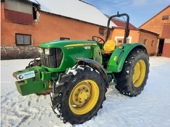Trator JOHN DEERE 5075E