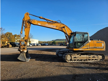 Escavadora de rastos CASE CX210