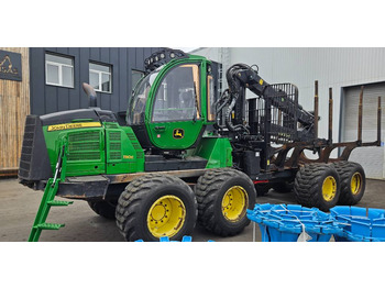 Forwarder John Deere 1110 E IT 4: foto 1