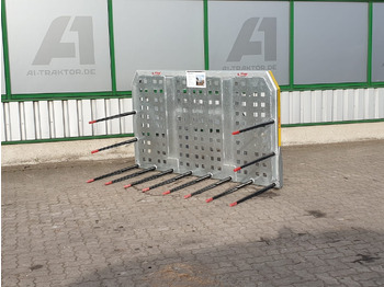 Carregador frontal para o trator FLIEGL