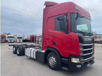 Camião de lona SCANIA R 450