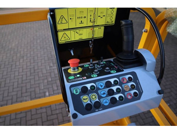 Plataforma de Tijera/ Plataforma de tesoura Haulotte Compact 12DX Valid Inspection, *Guarantee! Diesel,: foto 3