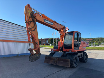 Escavadeira DOOSAN DX140W