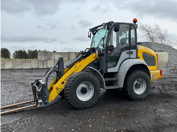 Pá carregadora de rodas KRAMER