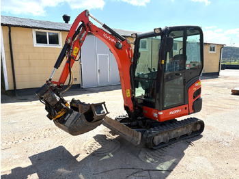 Escavadeira KUBOTA KX019-4