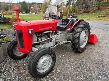 Trator MASSEY FERGUSON