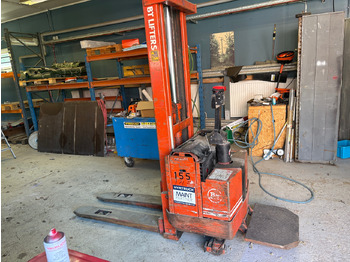 Equipamento de movimentação BT