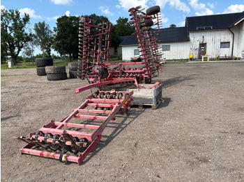 Maquina para lavrar a terra VÄDERSTAD
