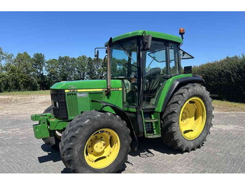 Trator JOHN DEERE 6210