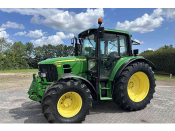 Trator JOHN DEERE 6330