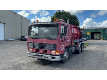 Caminhão limpa fossa VOLVO FL7