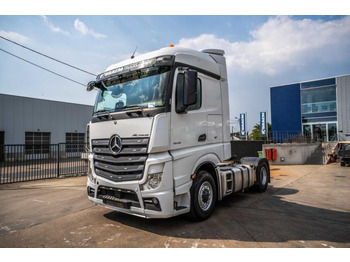 Tractor MERCEDES-BENZ Actros 1845