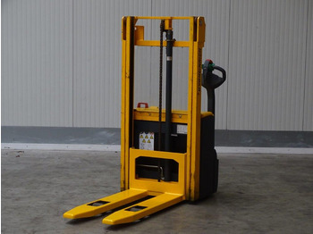 Stacker JUNGHEINRICH EJC