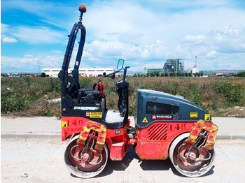 Compactador pequeno de asfalto BOMAG BW120AD-4