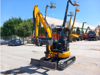 Mini escavadeira JCB 8030