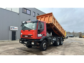 Camião basculante Iveco Eurotrakker 260 E 38 (GRAND PONT / LAMES / POMPE MANUELLE / 6X4): foto 1