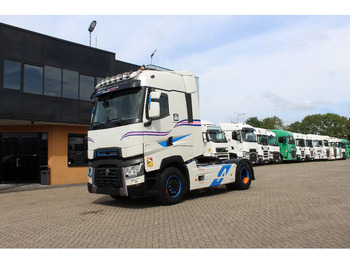 Tractor RENAULT T 520