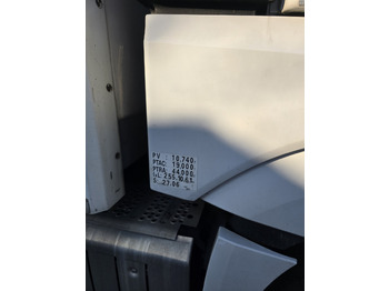 Camião furgão MERCEDES-BENZ 1833: foto 3