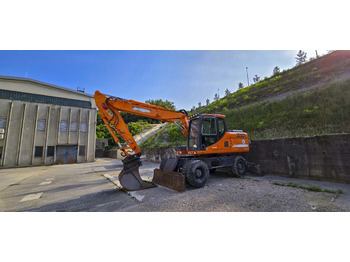 Escavadeira de rodas DOOSAN DX160W