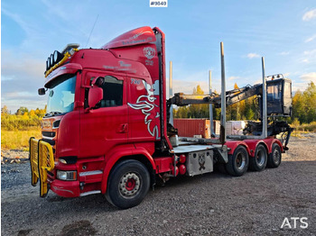 Camião de transporte de madeira SCANIA R 730