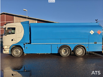 Caminhão tanque SCANIA G 450