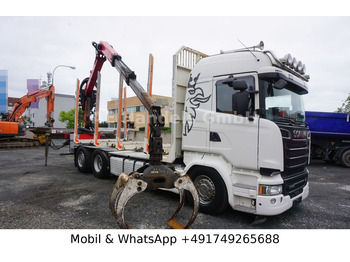 Camião de transporte de madeira SCANIA R 580