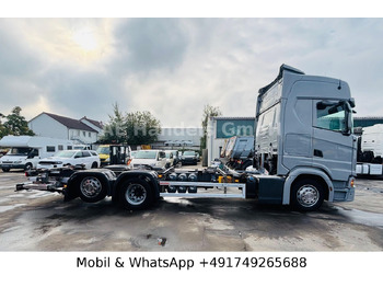 Camião transportador de contêineres/ Caixa móvel Scania S450 HighLine BDF *Retarder/Lenk+Lift/Multi/LBW: foto 2 Camião transportador de contêineres/ Caixa móvel Scania S450 HighLine BDF *Retarder/Lenk+Lift/Multi/LBW: foto 2