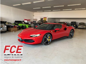 Automóvel FERRARI
