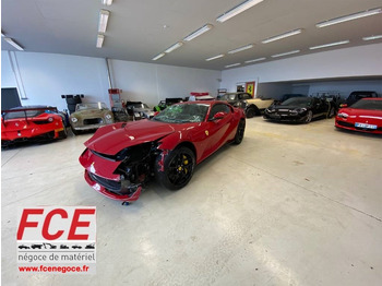 Automóvel FERRARI