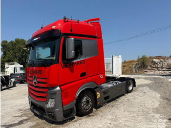 Tractor MERCEDES-BENZ