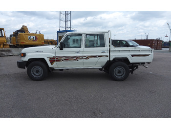Pick-up novo Toyota Toyota Land cruiser 79 grj double cabin 4.0L Petrol Manual 5 SEATS/PLACES: foto 5