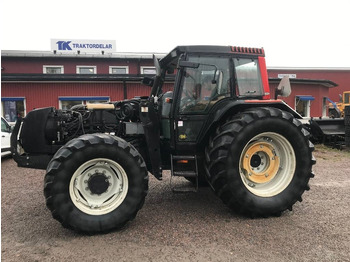 Trator VALMET