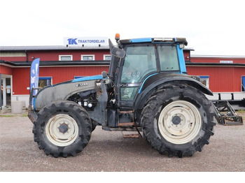 Trator VALMET
