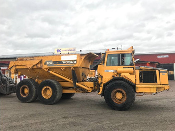 Caminhão articulado VOLVO A25C