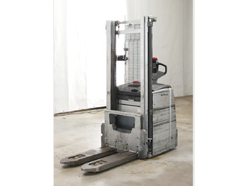 Stacker STILL