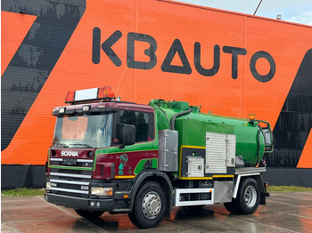 Caminhão limpa fossa SCANIA P94