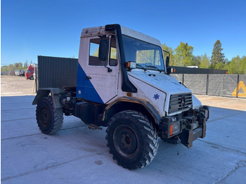 Tractor Mercedes-Benz Unimog U130 4x4: foto 4 Tractor Mercedes-Benz Unimog U130 4x4: foto 4