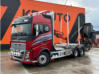 Camião de transporte de madeira VOLVO FH16 650