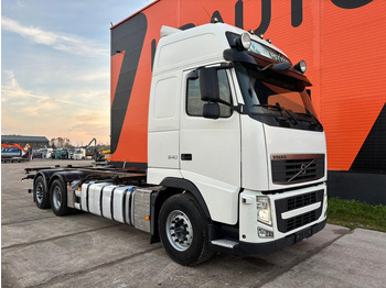 Camião chassi Volvo FH 540 6x2 LOW CHECKED MILEAGE ! / RETARDER / CHASSIS L=6975 mm: foto 4 Camião chassi Volvo FH 540 6x2 LOW CHECKED MILEAGE ! / RETARDER / CHASSIS L=6975 mm: foto 4