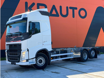 Camião transportador de contêineres/ Caixa móvel VOLVO FH 540